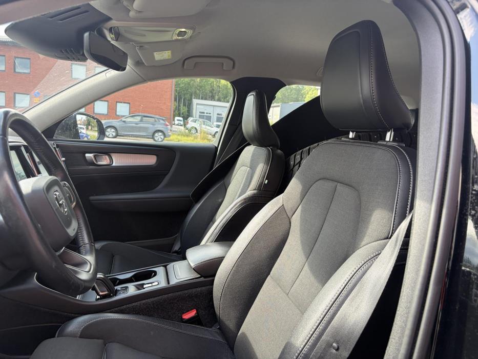 VOLVO XC40 2020