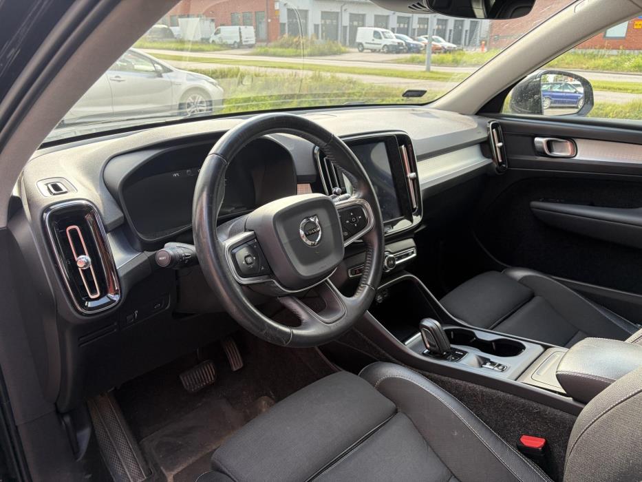 VOLVO XC40 2020