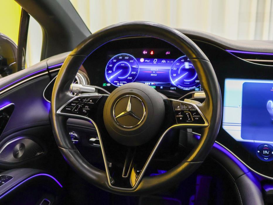 MERCEDES-BENZ EQS 2022