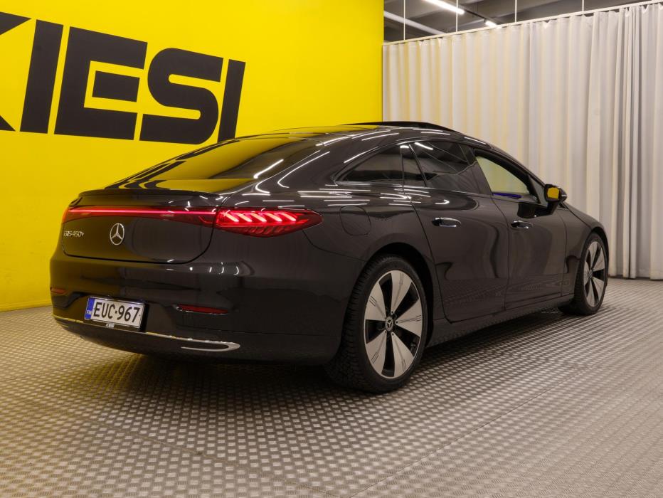 MERCEDES-BENZ EQS 2022