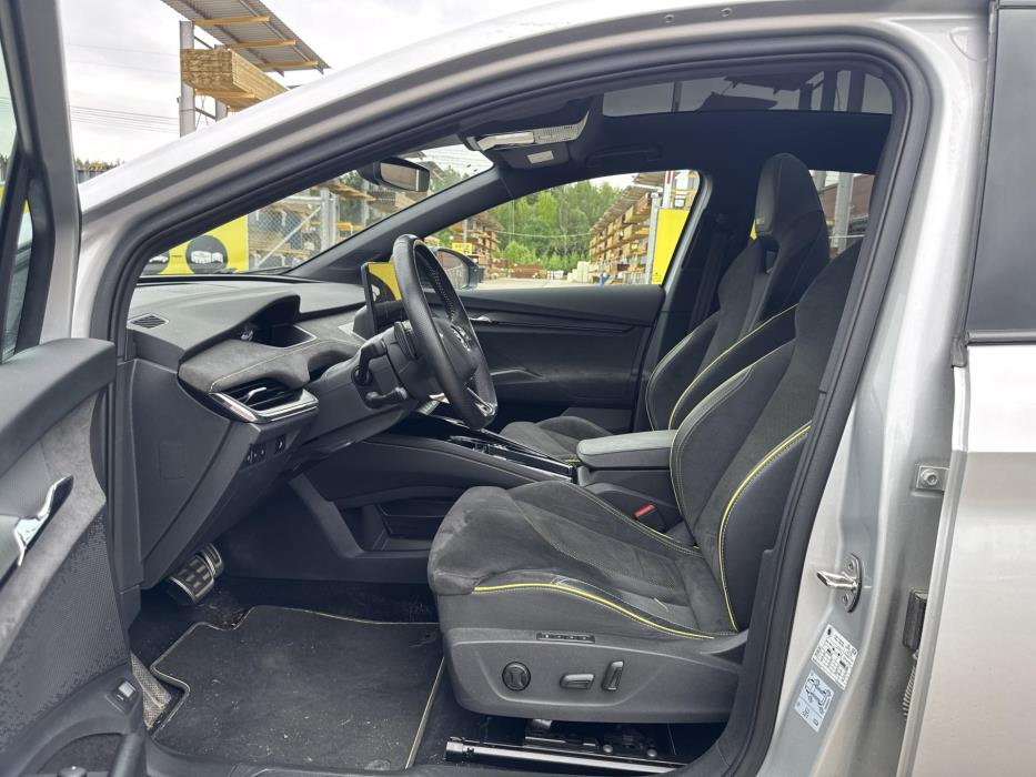 SKODA Enyaq 2023