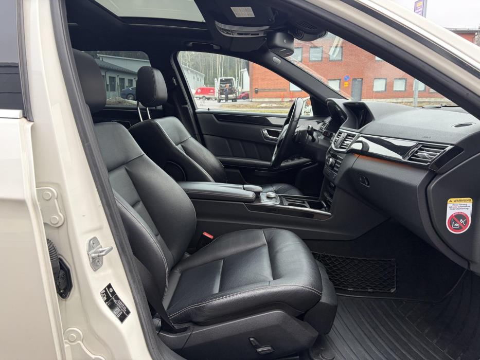 MERCEDES-BENZ E 2010