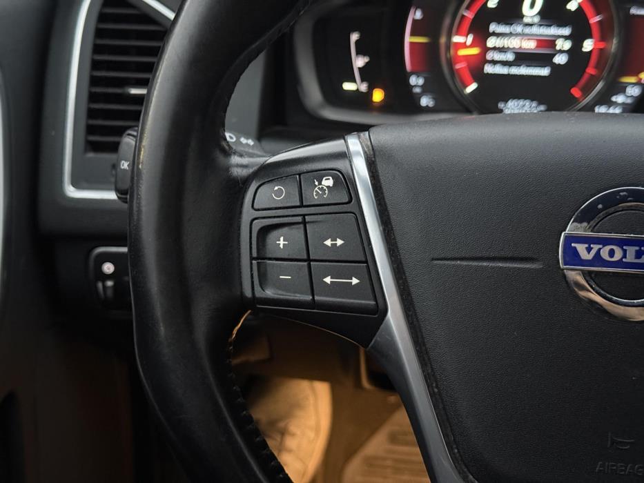 VOLVO XC60 2015
