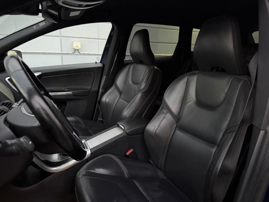 VOLVO XC60 2015