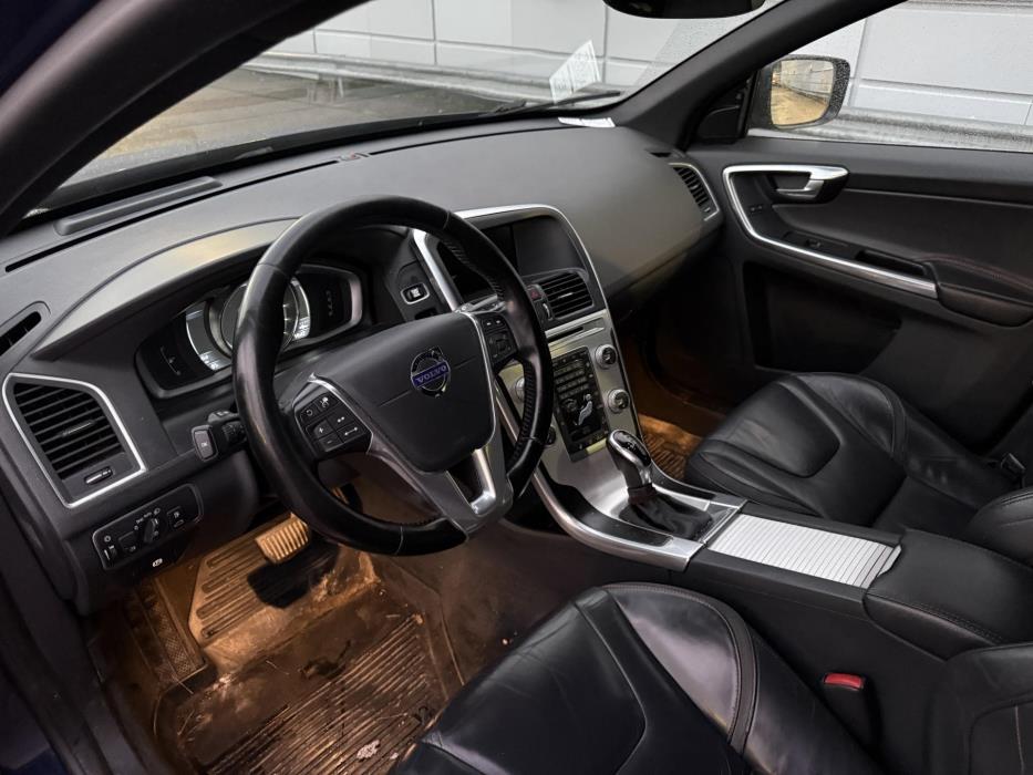 VOLVO XC60 2015
