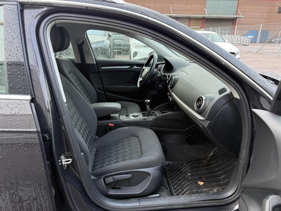 AUDI A3 2016