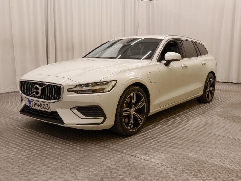 VOLVO V60 2021