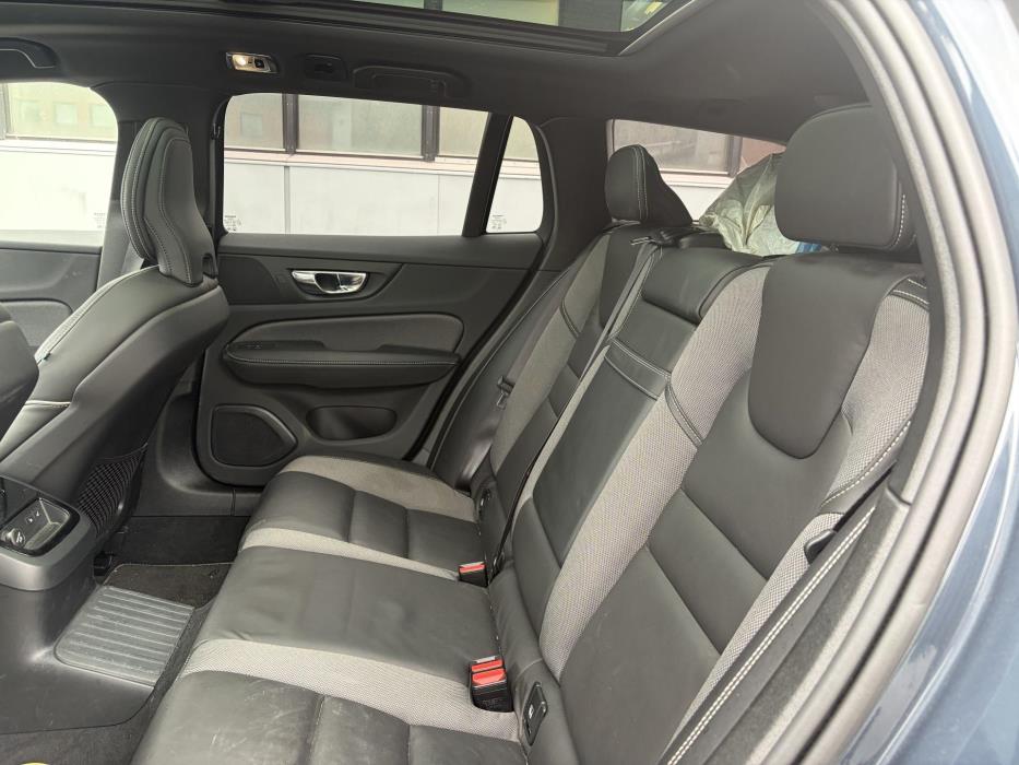 VOLVO V60 2020