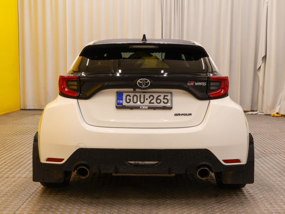 TOYOTA GR Yaris 2021