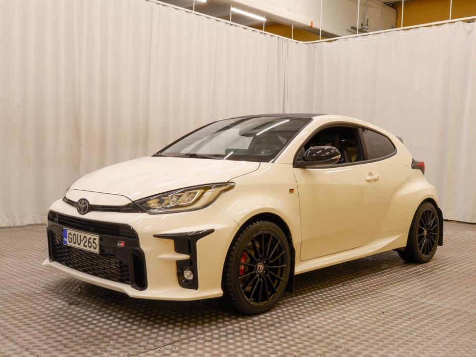 TOYOTA GR Yaris 2021