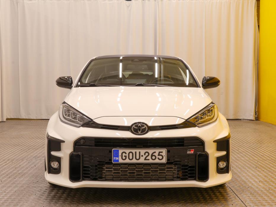 TOYOTA GR Yaris 2021