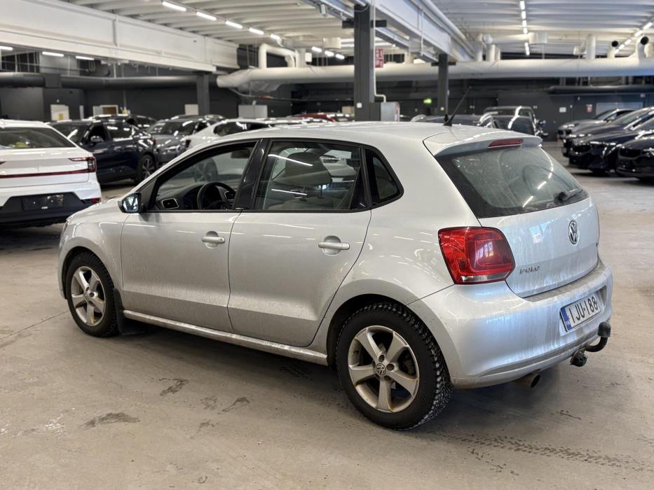 VOLKSWAGEN Polo 2010