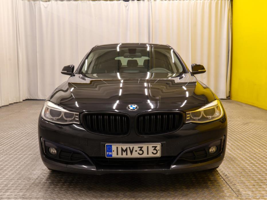 BMW 318 Gran Turismo 2014