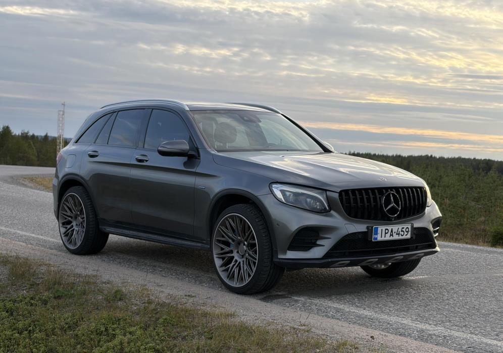 MERCEDES-BENZ GLC 2017