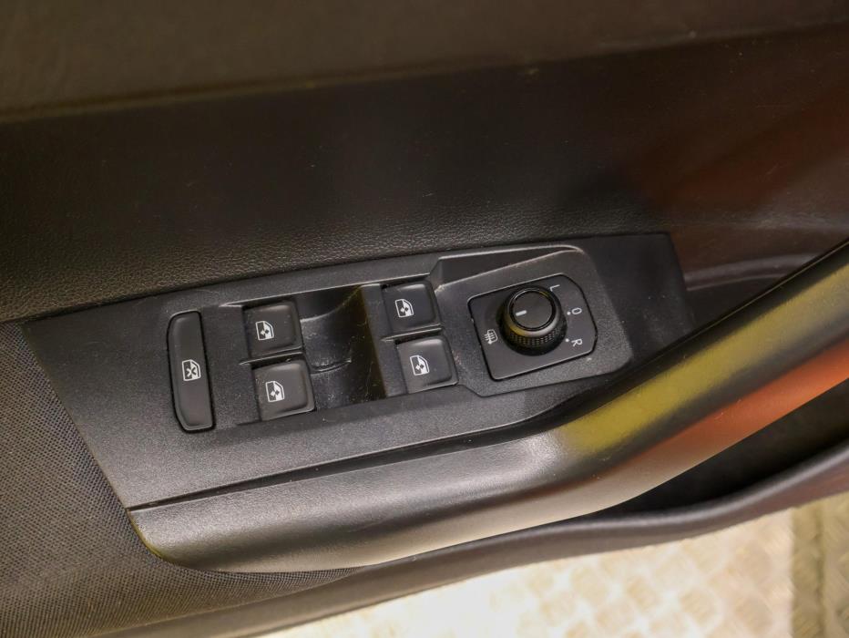 VOLKSWAGEN Polo 2020