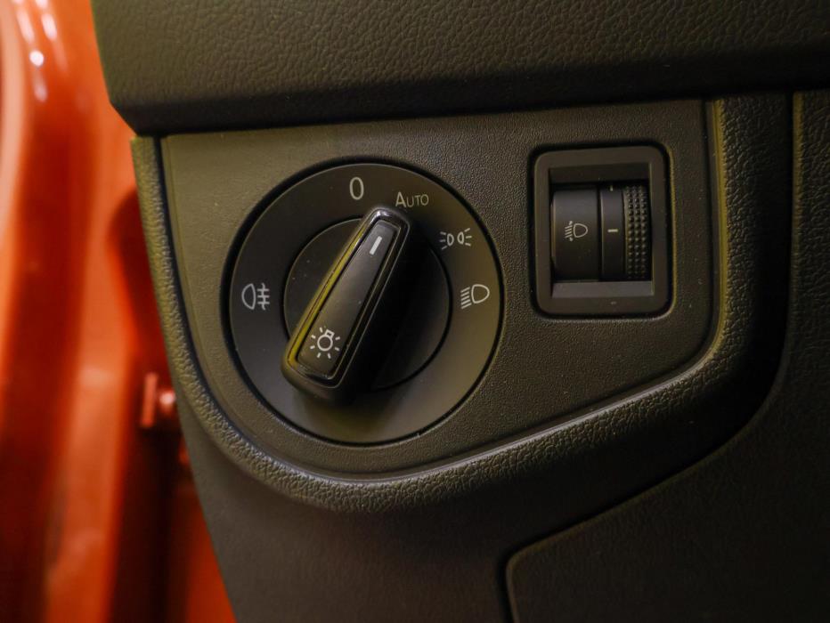 VOLKSWAGEN Polo 2020