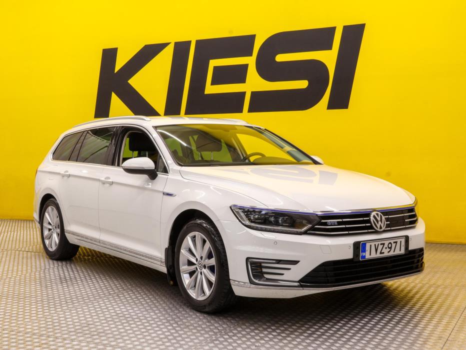 VOLKSWAGEN Passat 2017