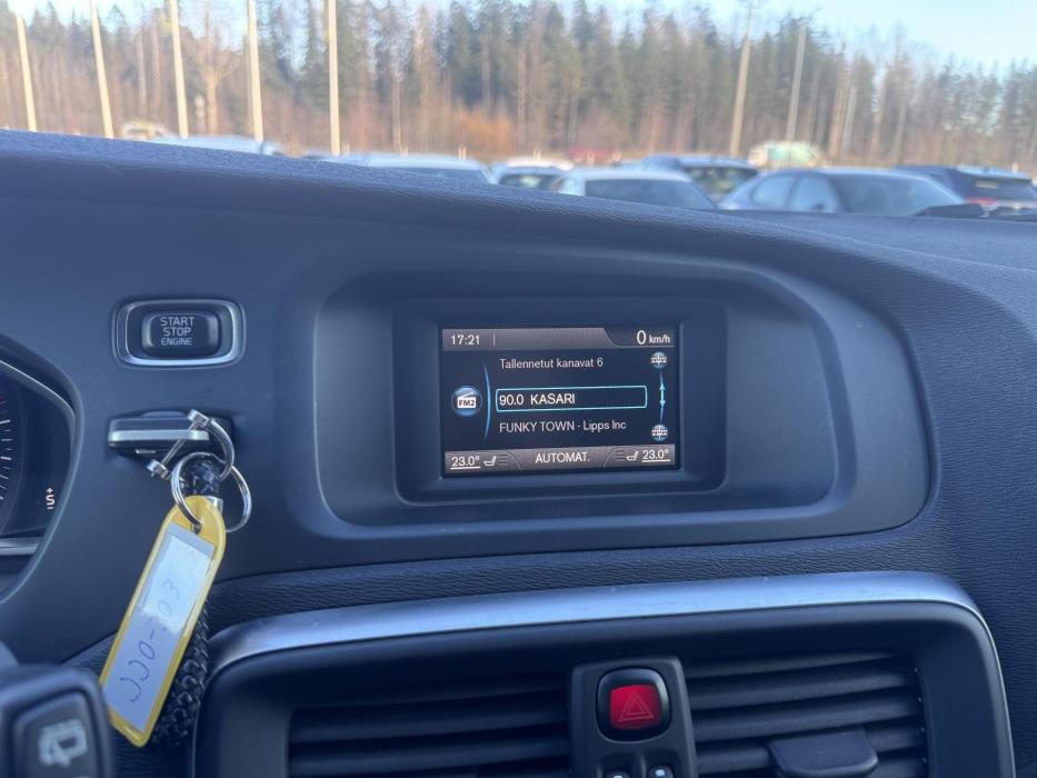 VOLVO V40 Cross Country 2016