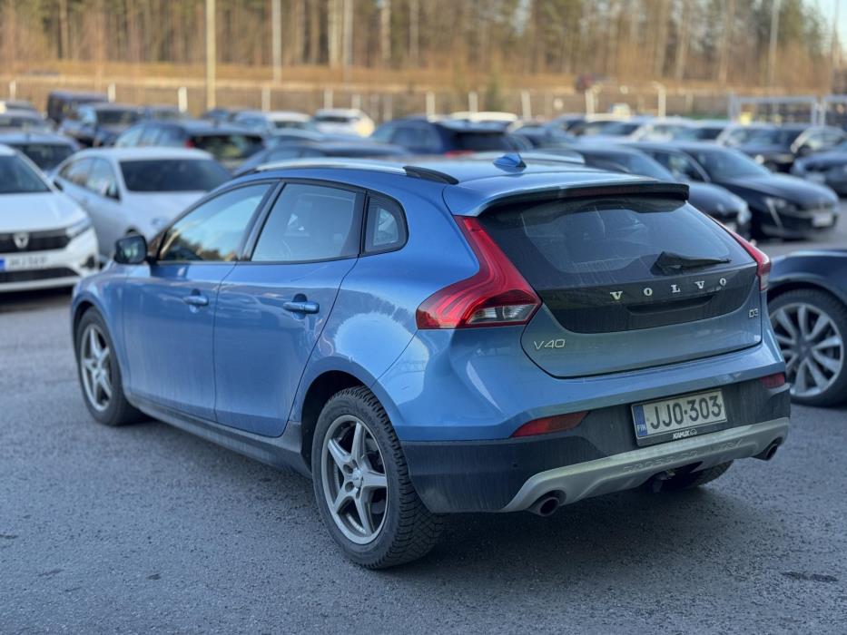 VOLVO V40 Cross Country 2016