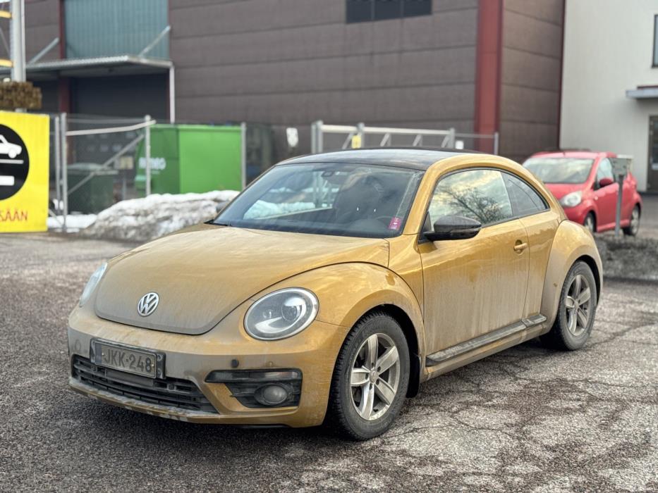VOLKSWAGEN Beetle 2016