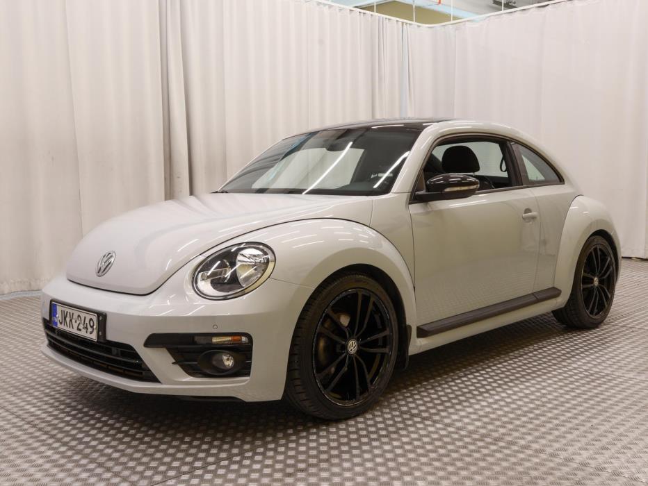 VOLKSWAGEN Beetle 2017