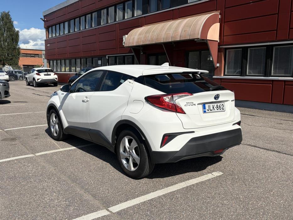 TOYOTA C-HR 2017