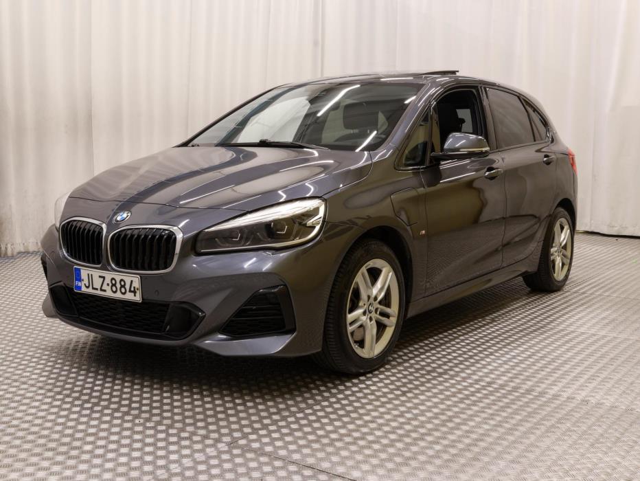 BMW 225 2018