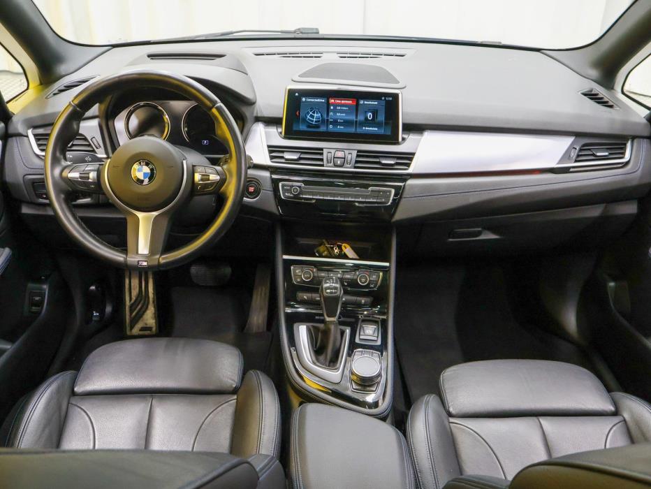 BMW 225 2018