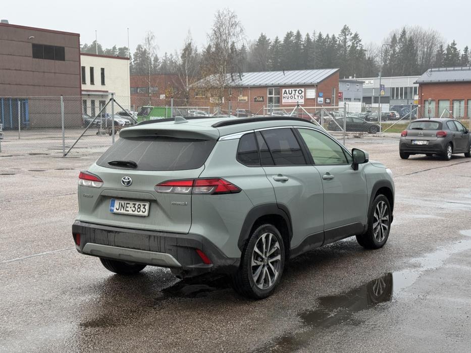 TOYOTA Corolla Cross 2023