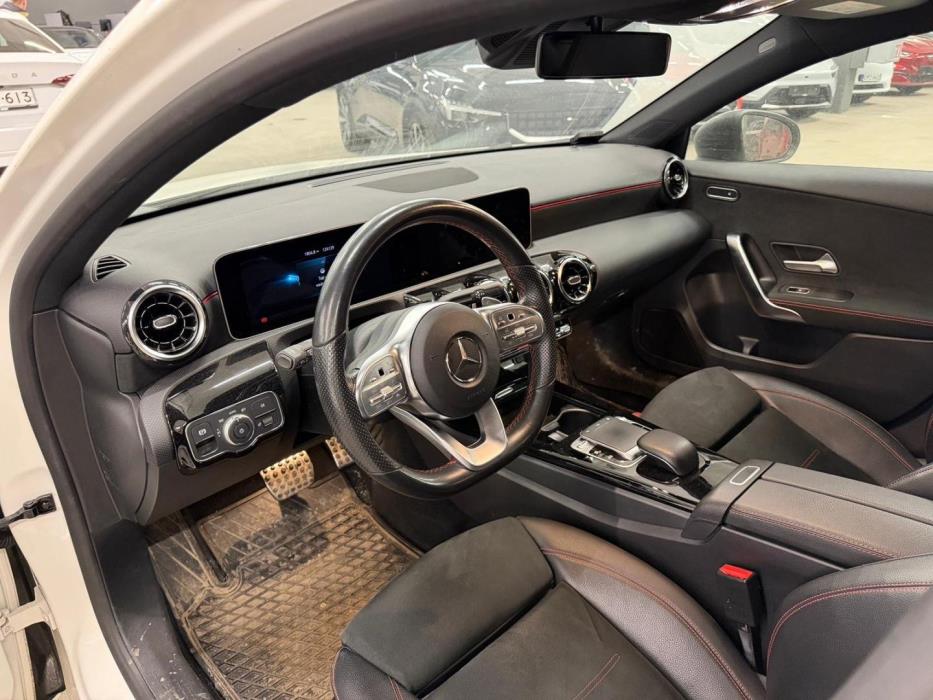 MERCEDES-BENZ A 2019