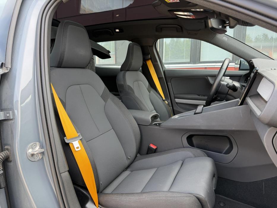 POLESTAR 2 2023