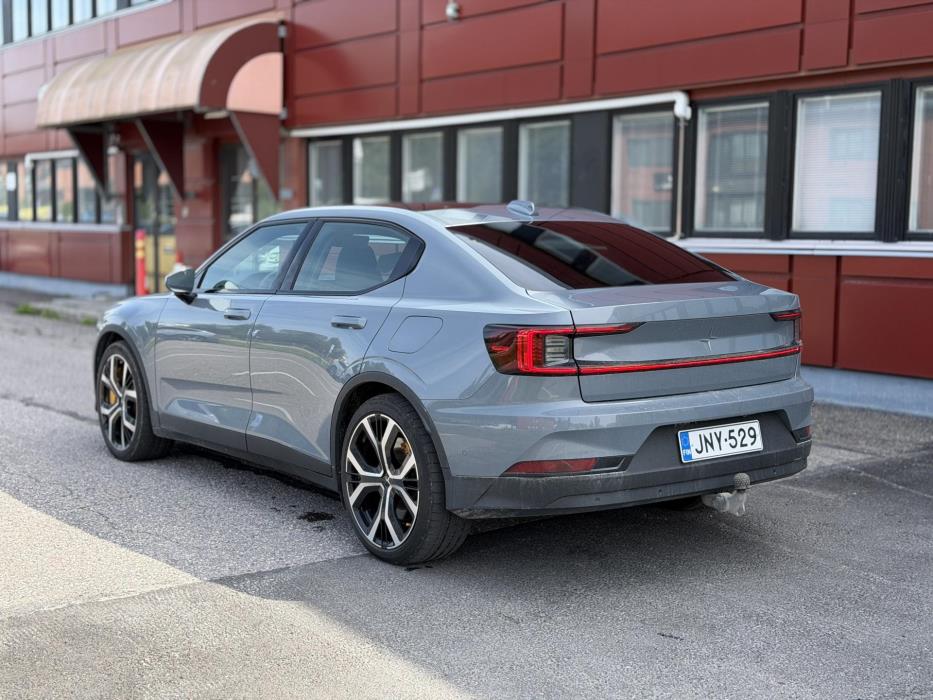 POLESTAR 2 2023