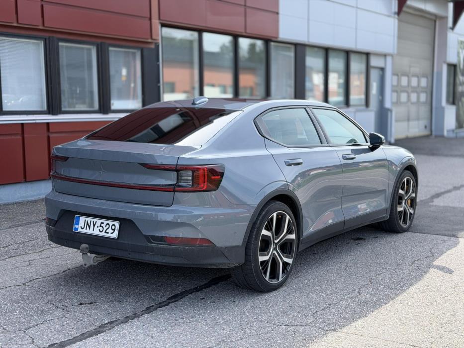 POLESTAR 2 2023