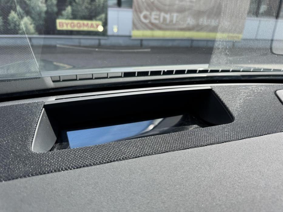 POLESTAR 4 2025