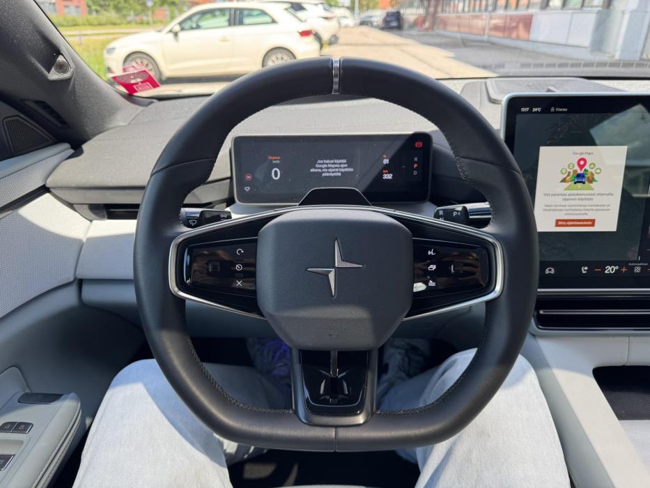 POLESTAR 4 2025