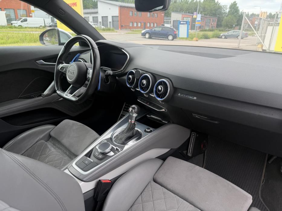 AUDI TTS 2016