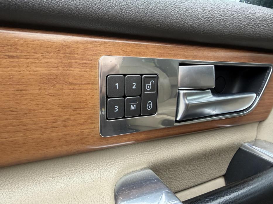 LAND ROVER Discovery 2010