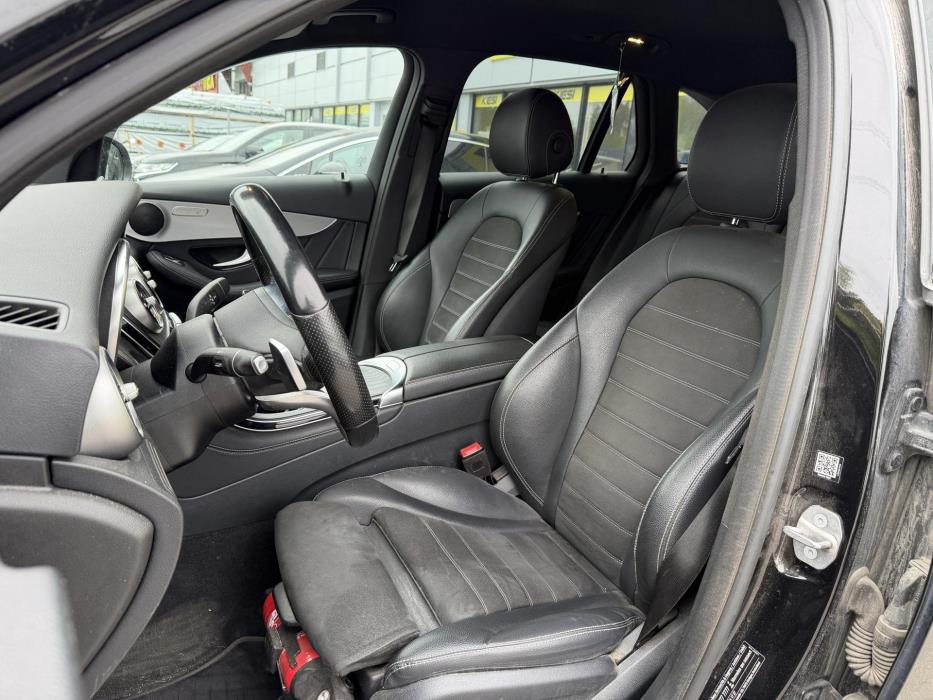 MERCEDES-BENZ GLC 2021