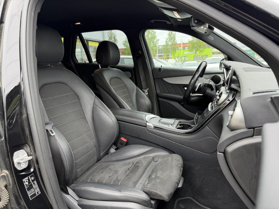 MERCEDES-BENZ GLC 2021