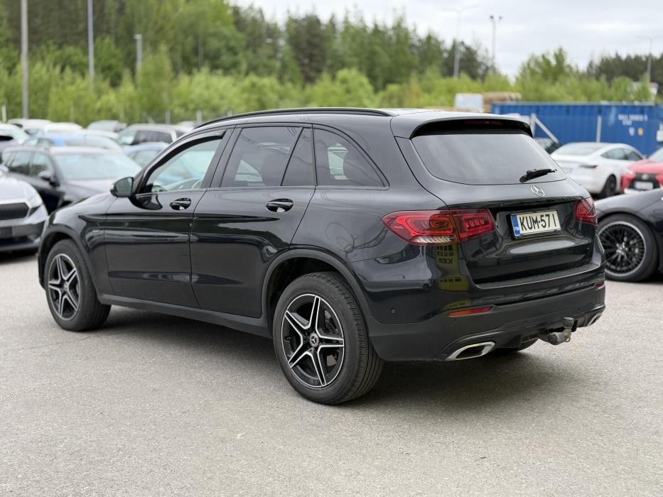 MERCEDES-BENZ GLC 2021