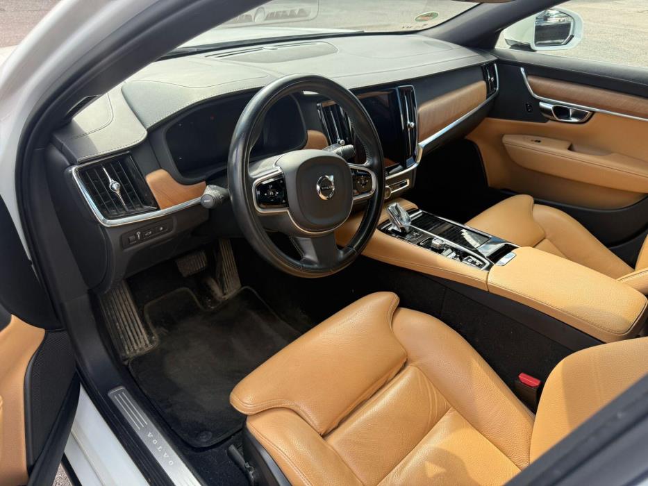 VOLVO V90 2020