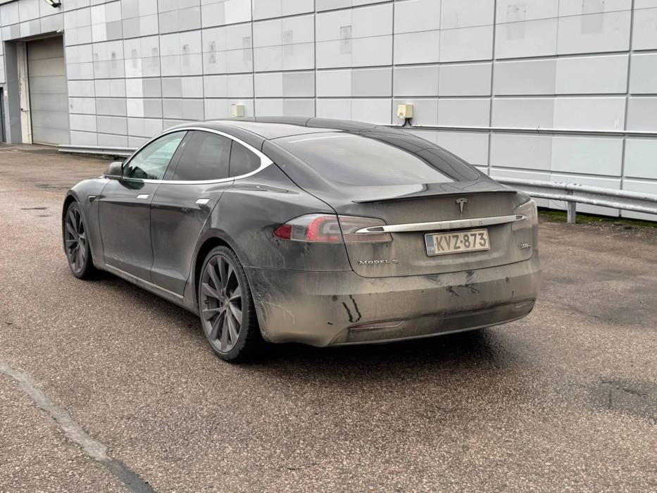 TESLA Model S 2019