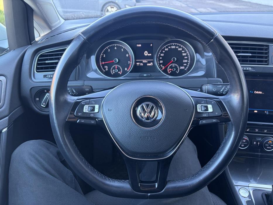 VOLKSWAGEN Golf 2019