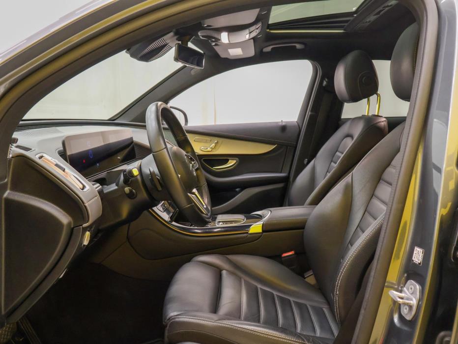 MERCEDES-BENZ EQC 2020