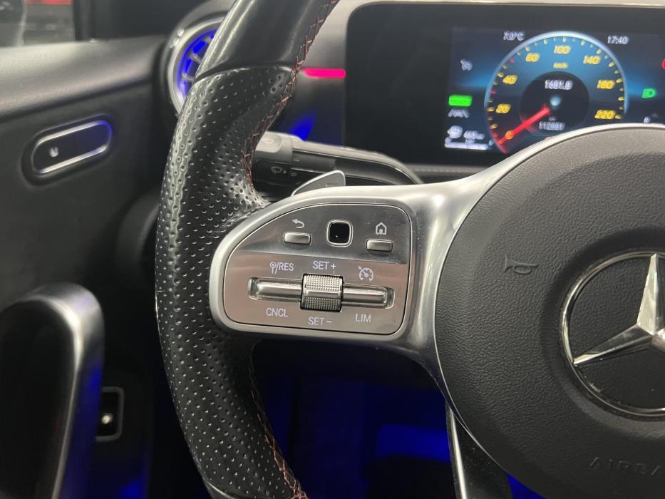 MERCEDES-BENZ A 2020