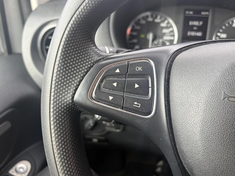 MERCEDES-BENZ Vito 2016