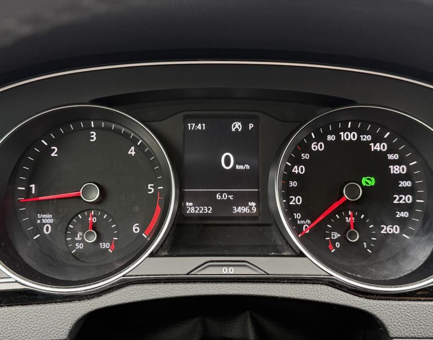 VOLKSWAGEN Passat 2018