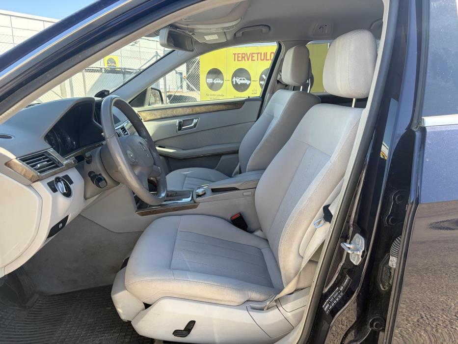 MERCEDES-BENZ E 2010