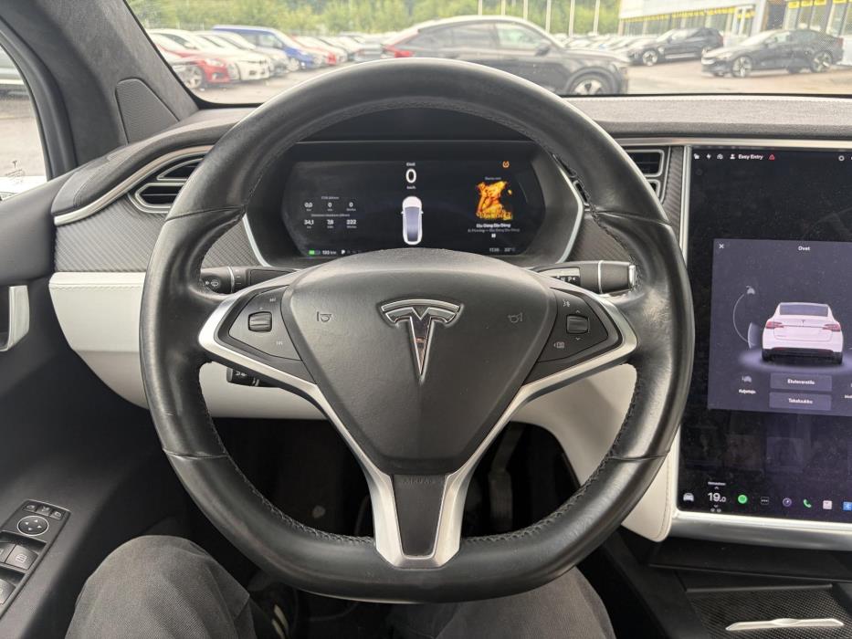 TESLA Model X 2017