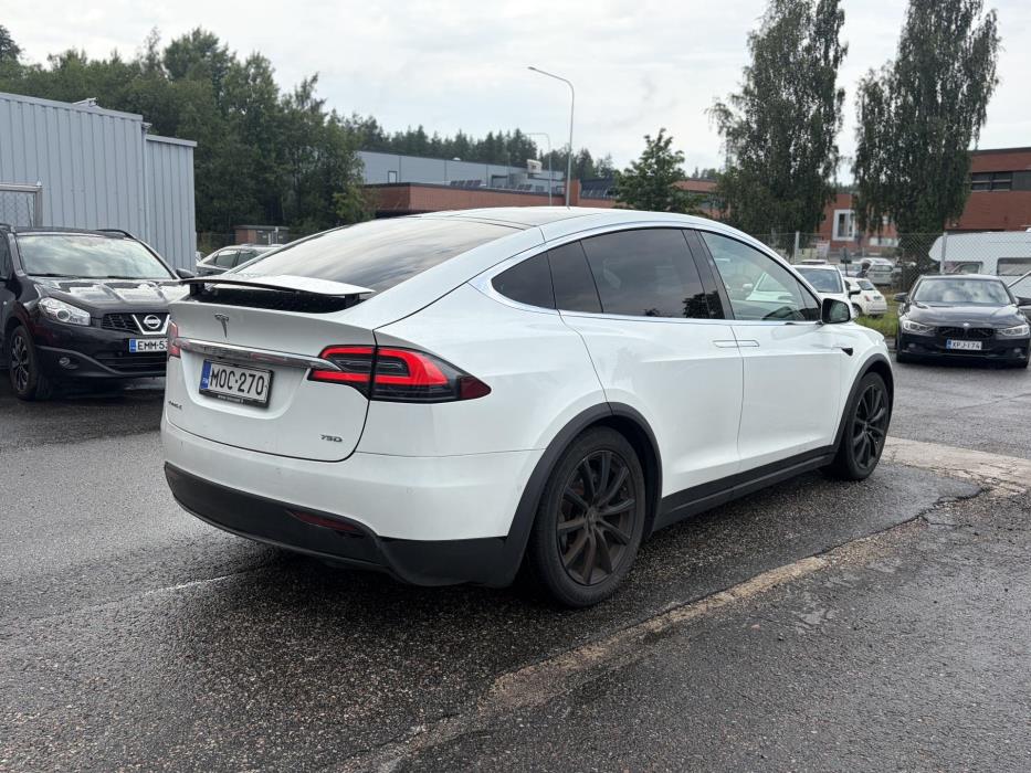 TESLA Model X 2017